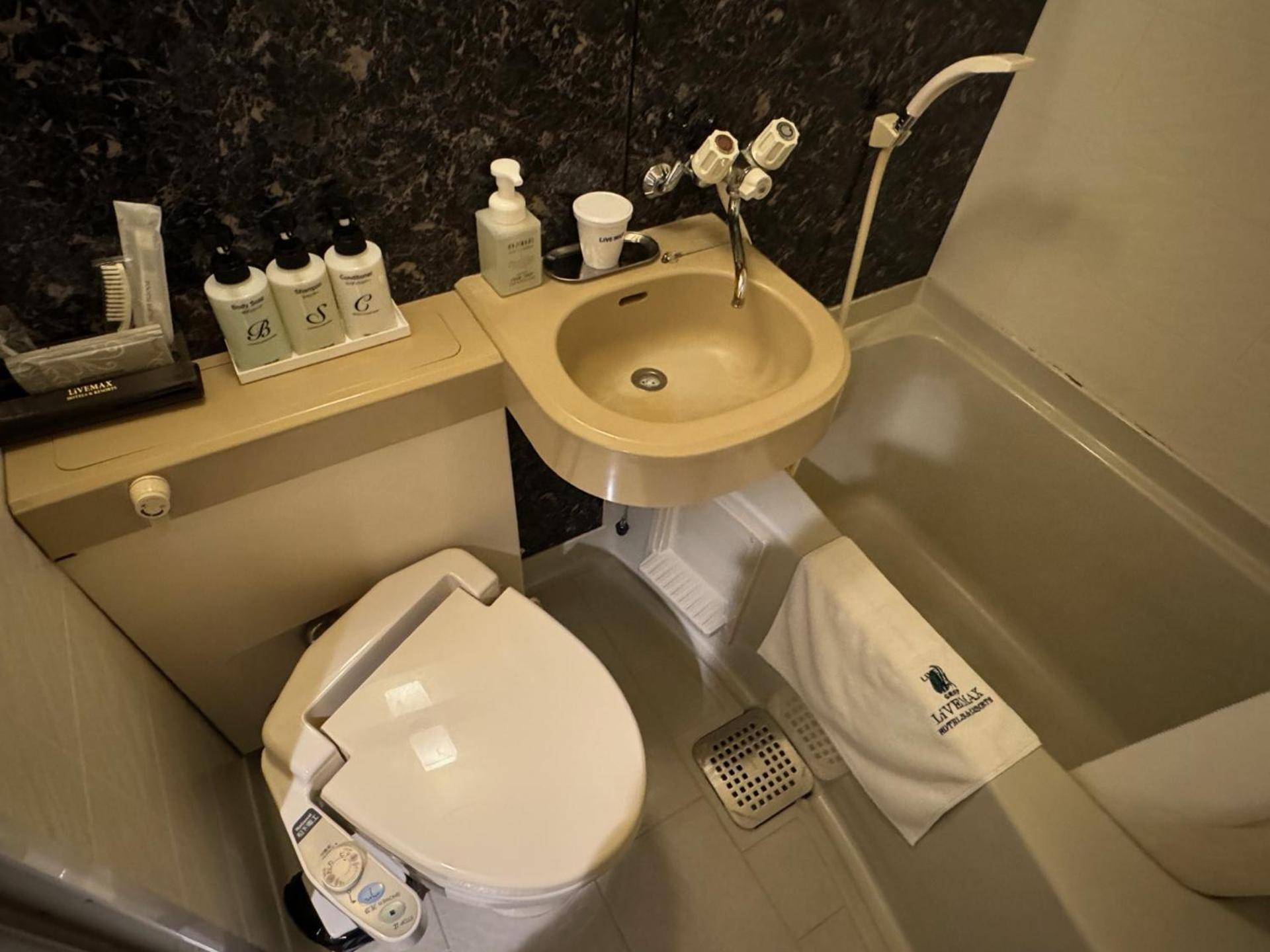 Hotel Livemax Kyoto Gojo Buitenkant foto